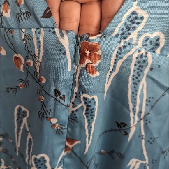 NEW Zara Asian Inspired Blue Floral Midi Dress Deep Vneck Front Back Small - Picture 7 of 8